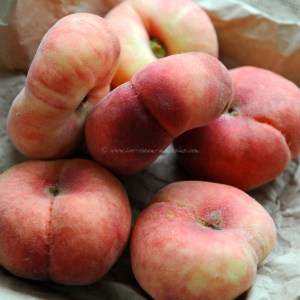 Doughnut peach ice cream