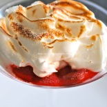 Strawberry compote with meringue