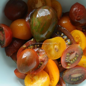 heritage organic tomato for salad 3