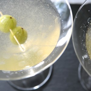 gooseberry & elderflower gin martini © www.ice-cream-magazine.com
