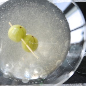 gooseberry & elderflower gin martini © www.ice-cream-magazine.com