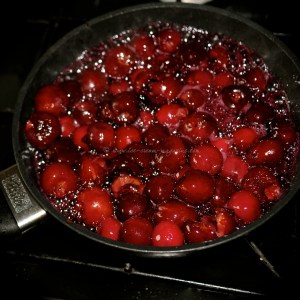 cherry meringue ice cream © www.ice-cream-magazine.com