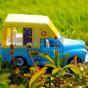 ice cream van © www.ice-cream-magazine.com