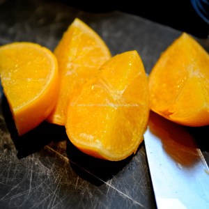 Spiced whole orange and almond cake © www.ice-cream-magazine.com