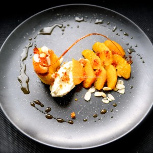 Spiced whole orange and almond cake © www.ice-cream-magazine.com