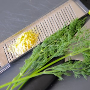 wild garlic tzatziki © www.ice-cream-magazine.com