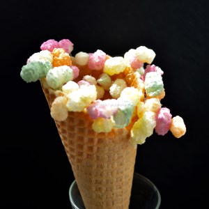 strawberries and cream ice cream © www.ice-cream-magazine.com