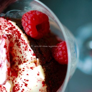 red velvet ice cream © www.ice-cream-magazine.com