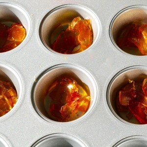 rosemary/date/ caramel custard ice cream © www.ice-cream-magazine.com