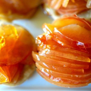 rosemary/date/ caramel custard ice cream © www.ice-cream-magazine.com